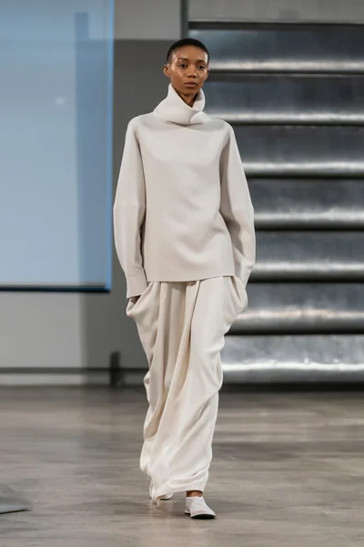 Look 33
